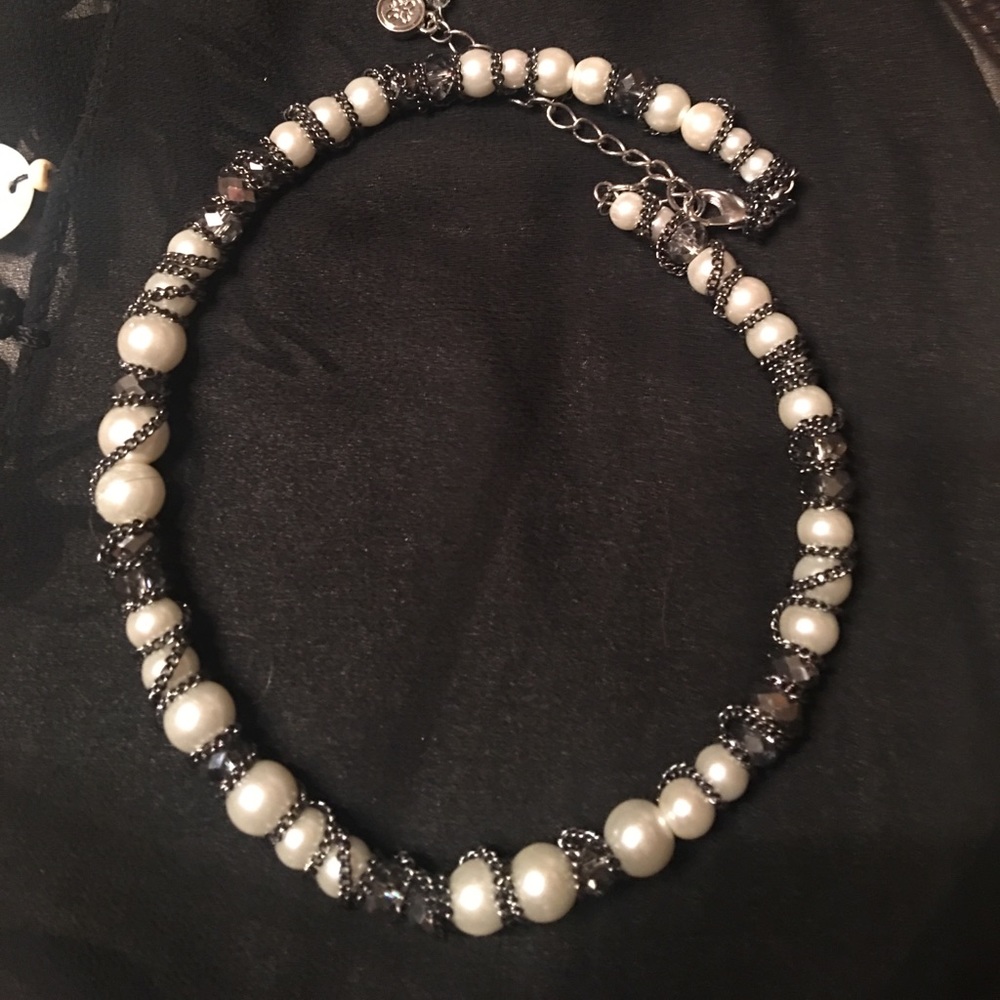 Pearl beaded and chain choker